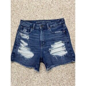 6 American Eagle High-Rise Distressed Mom Short Stretch Style Raw Hem